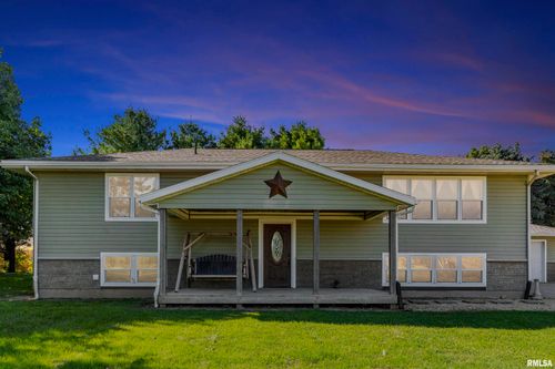 1374 290th Ave, Charlotte, IA, 52731-9644 | Card Image