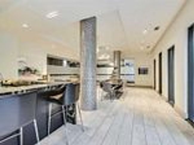 1535 - 525 Adelaide St W, Condo with 2 bedrooms, 1 bathrooms and 1 parking in Toronto ON | Image 20
