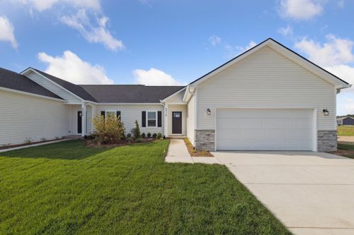 2316 Gilder Dr, Howell, MI, 48843-5828 | Card Image
