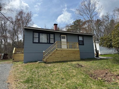 5 Lucky Ln Lake, Tusten, NY, 12764 | Card Image