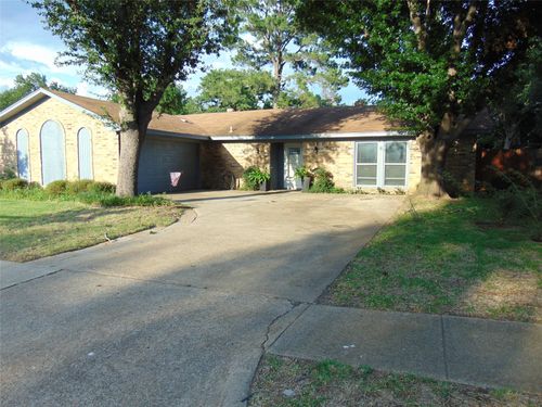 5420 Kings Manor Dr, Lake Dallas, TX, 75065-2644 | Card Image