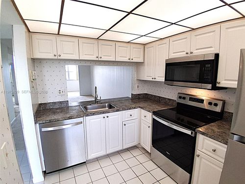 310-2635 Nw 104th Ave, Sunrise, FL, 33322-6300 | Card Image
