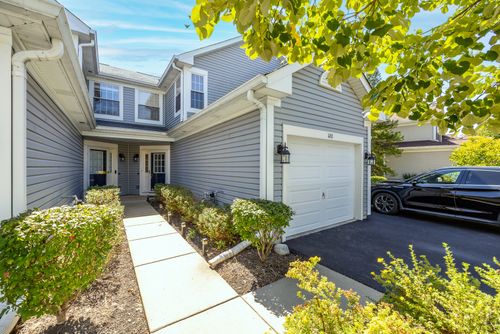 120 Polaris Dr, Lake In The Hills, IL, 60156-5677 | Card Image