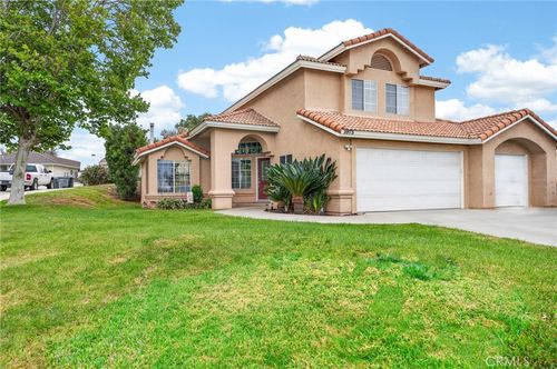1075 Hillcrest Ct, Calimesa, CA, 92320-2400 | Card Image