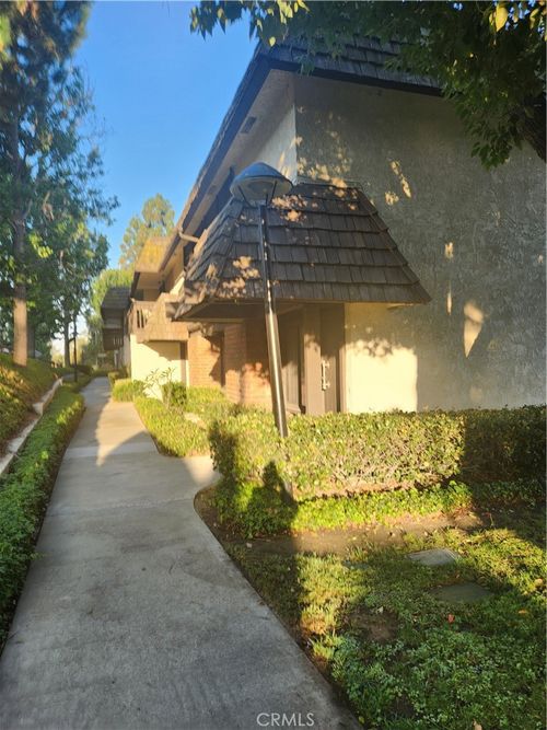 607 Briarwood, San Dimas, CA, 91773 | Card Image