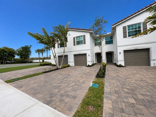 6907 Broadwater Ln, Lake Worth, FL, 33467-8603 | Card Image