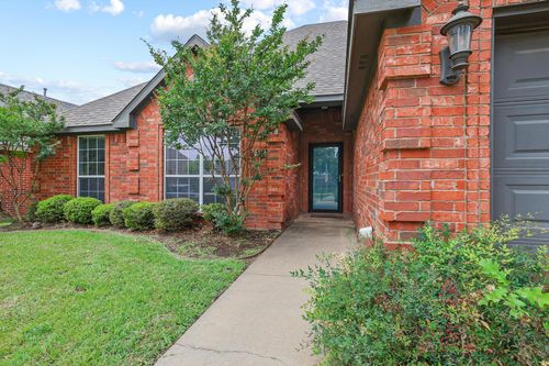 702 Madison Pl, Sherman, TX, 75092-5424 | Card Image