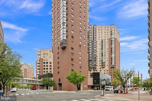 916-900 N Stafford Street, ARLINGTON, VA, 22203 | Card Image