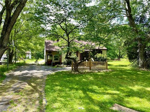 744 Carson Salt Springs Rd, Mineral Ridge, OH, 44440-9335 | Card Image
