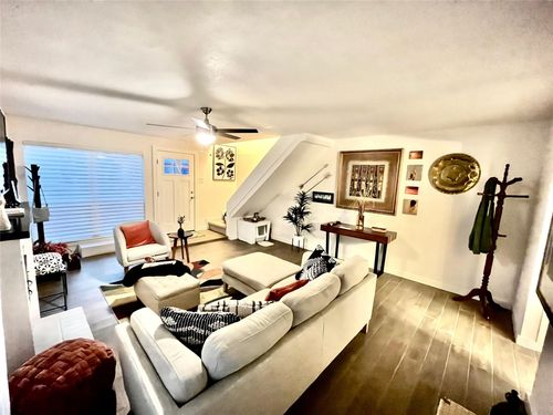 2640 Via Valencia, Carrollton, TX, 75006-4637 | Card Image