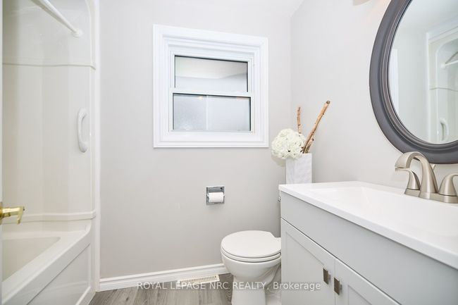 7405 Susan Cres, House other with 4 bedrooms, 2 bathrooms and 4 parking in Niagara Falls ON | Image 25