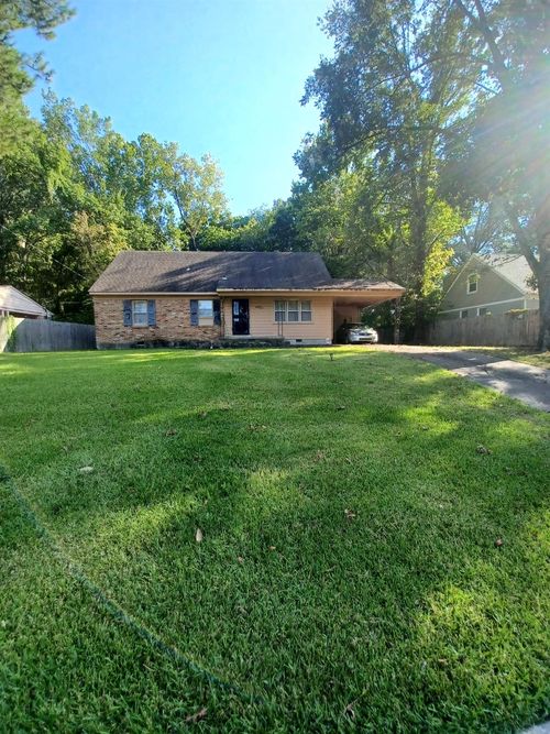 1811 Dale Lavern Rd, Memphis, TN, 38116-5309 | Card Image