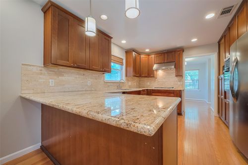 5243 Stillbrooke Dr, Houston, TX, 77096-6221 | Card Image