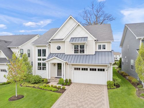 1110 Hickory Dr, Western Springs, IL, 60558-5015 | Card Image