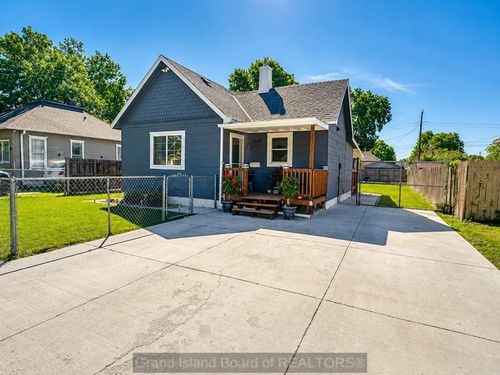 519 E 10th, Grand Island, NE, 68801 | Card Image