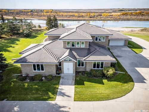 9 Cherry Lane, Riverside Estates, SK, S7T1A2 | Card Image