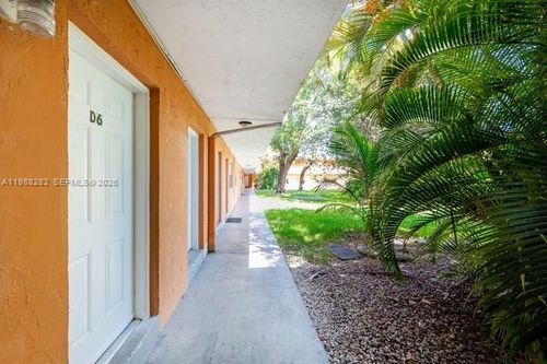 6d-9760 Sw 184th St, Cutler Bay, FL, 33157-6971 | Card Image