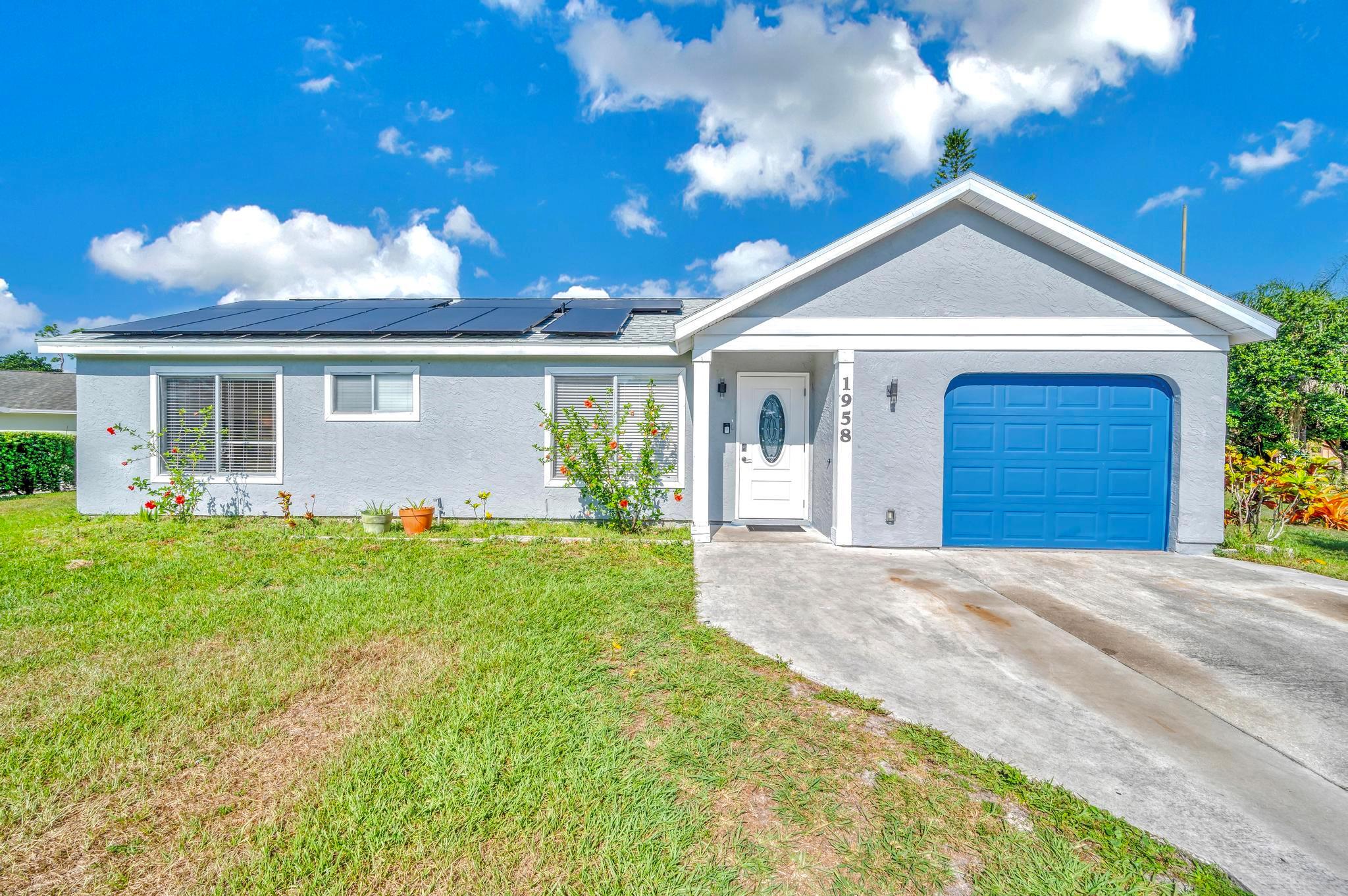Avanti Cir, Port Saint Lucie, FL 34952