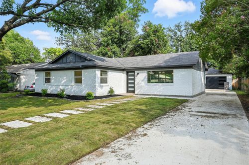 6912 Town North Dr, Dallas, TX, 75231-8118 | Card Image