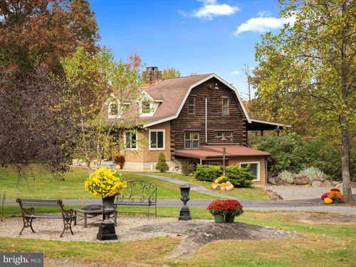 466 Deerwood Ln, QUAKERTOWN, PA, 18951-5614 | Card Image