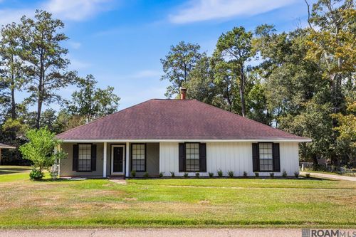 15117 Wilmington Dr, Pride, LA, 70770-9604 | Card Image