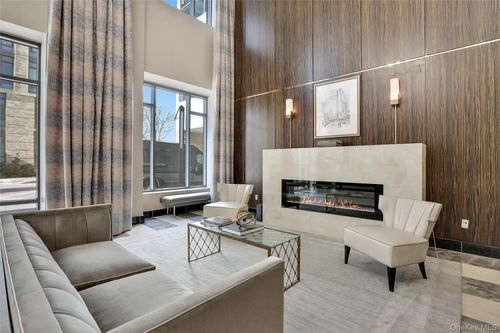 apt-28f-10 City Pl, White Plains, NY, 10601-3353 | Card Image