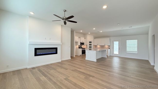 14984 S Oak St, House other with 4 bedrooms, 2 bathrooms and null parking in Glenpool OK | Image 7