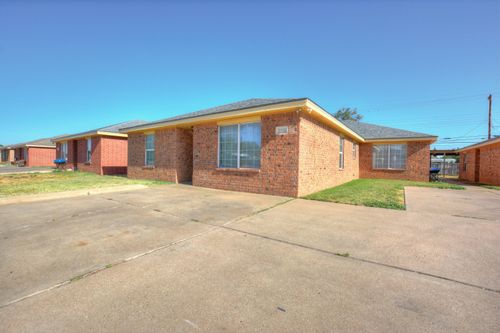 a-1110 82nd St, Lubbock, TX, 79423-2560 | Card Image