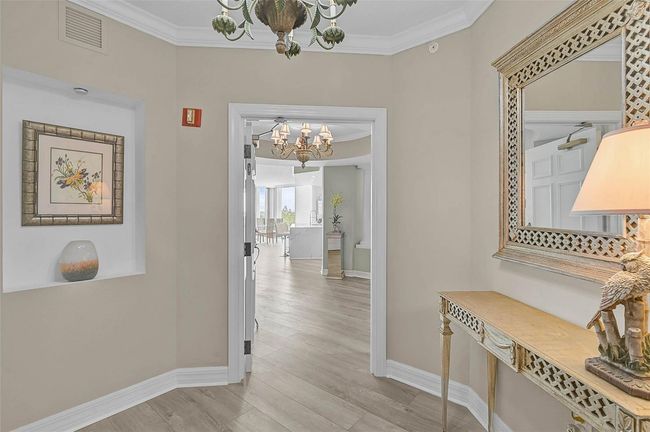 UNIT-404 - 385 N Point Rd, Condo with 3 bedrooms, 3 bathrooms and null parking in OSPREY FL | Image 6