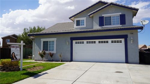 13446 Dover Ln, Victorville, CA, 92392 | Card Image
