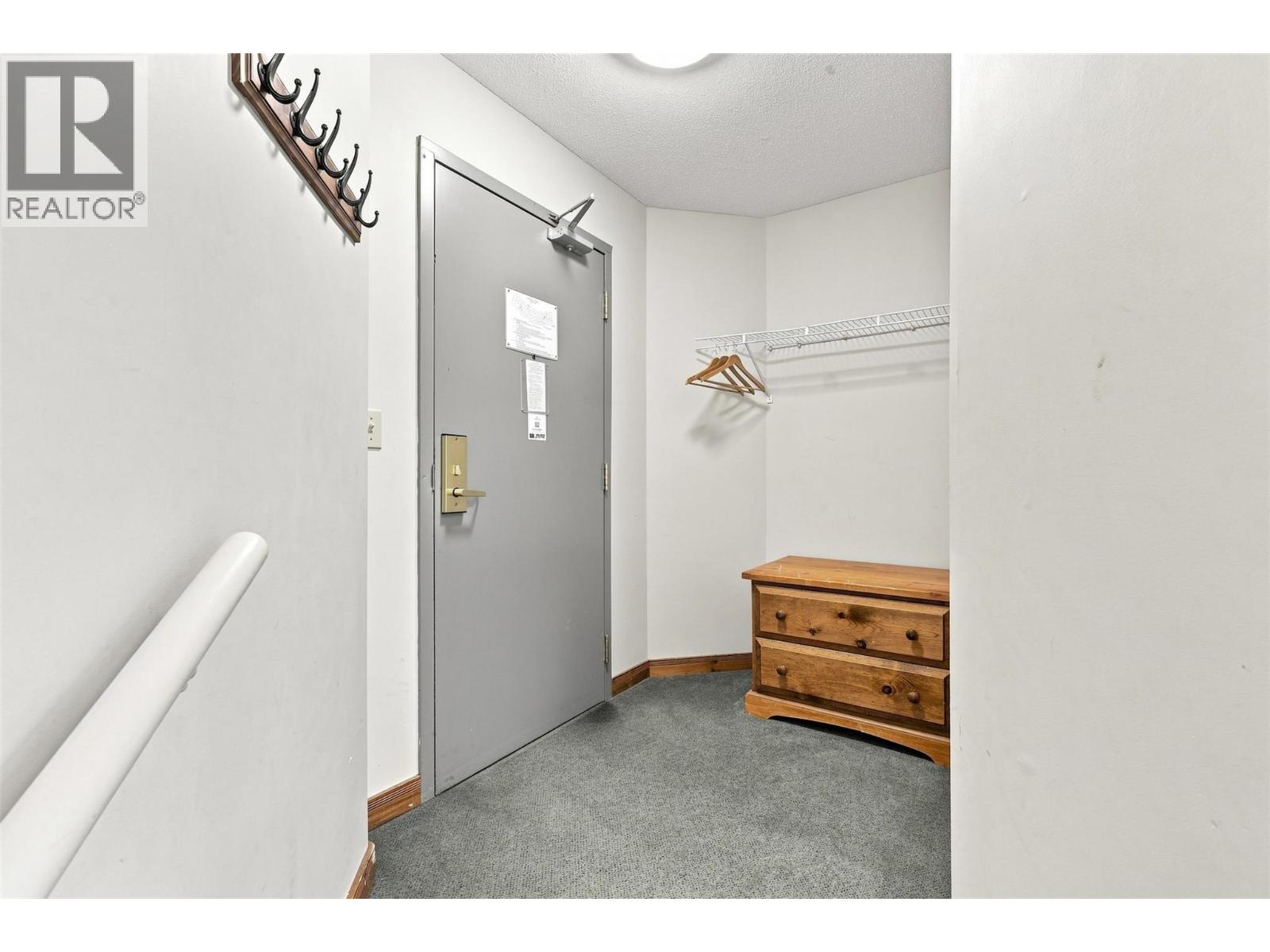 Residential in Sun Peaks 4