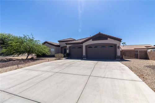 3882 Surrey Hills Ln, Lake Havasu City, AZ, 86404-8719 | Card Image