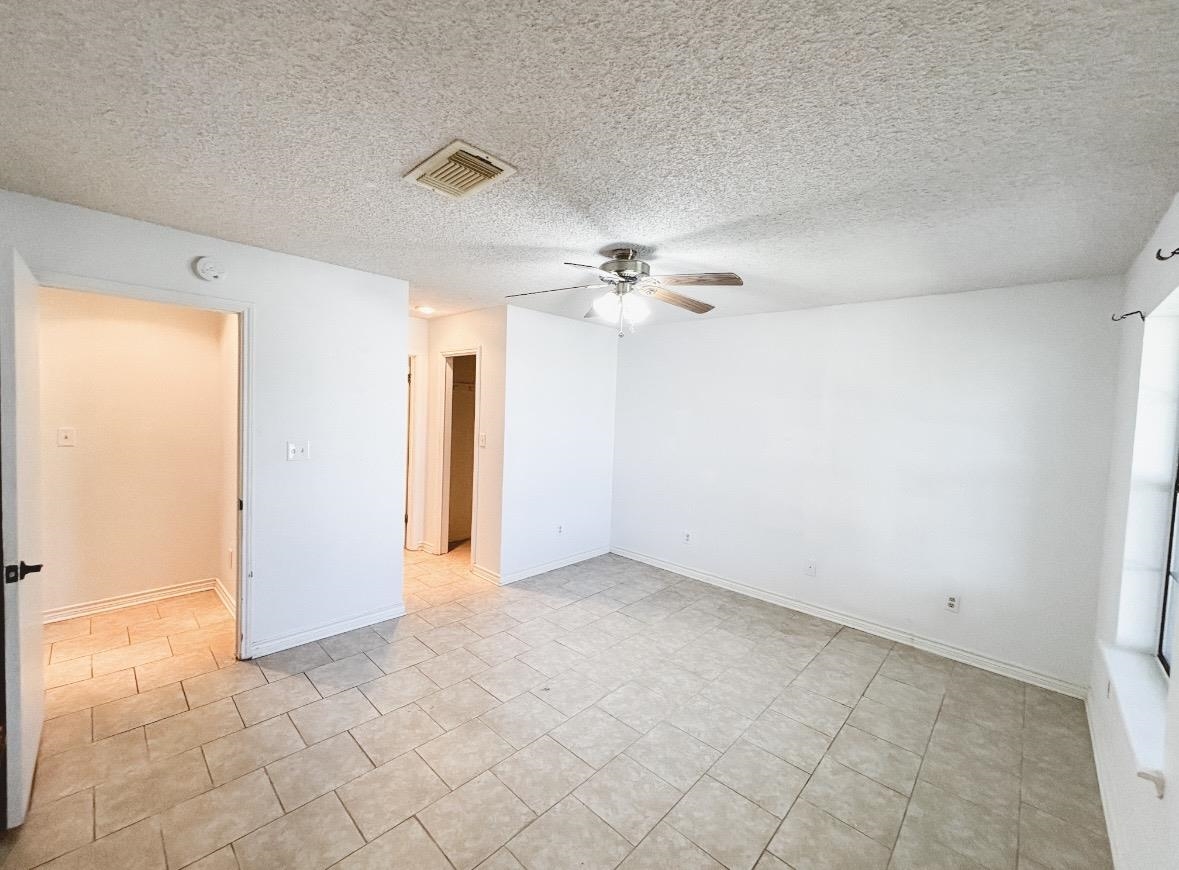Residential Lease in Horseshoe Bay