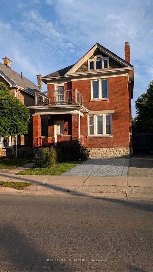 867 Queens Ave, London, ON, N5W3H7 | Card Image