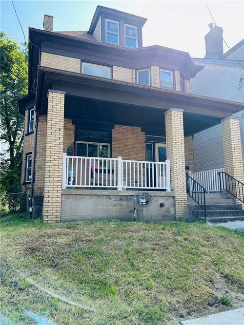 2922 Zephyr Ave, Pittsburgh, PA, 15204-1943 | Card Image