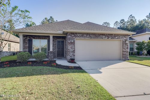 14104 Anandale Cir, Gulfport, MS, 39503-4598 | Card Image