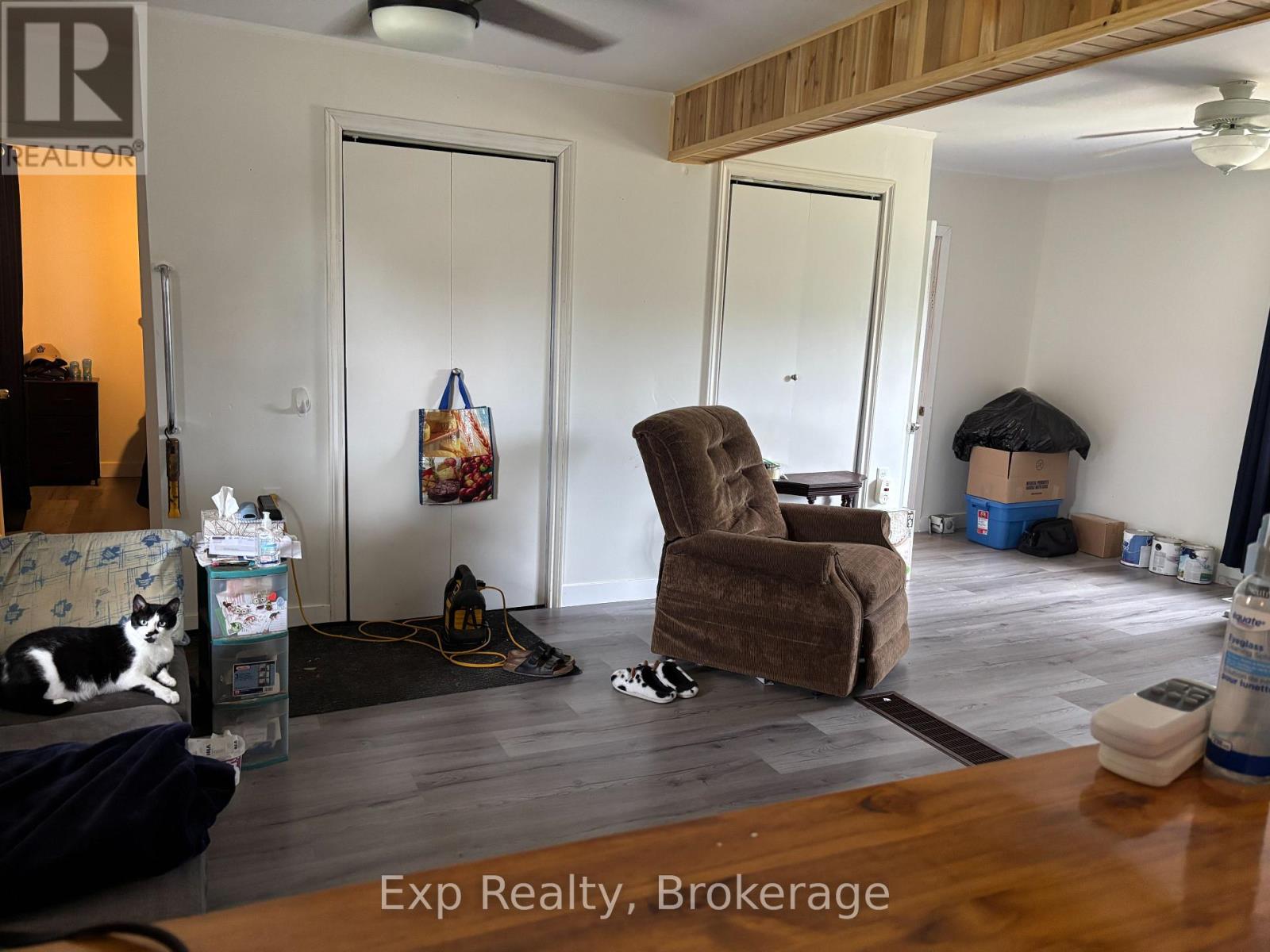 Residential in Quinte West (Murray Ward) 5
