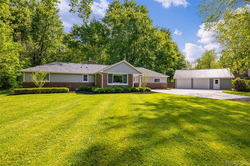 6590 Swartout Rd, Clay, MI, 48001-3209 | Card Image