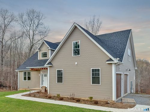 117 Colchester Ave, East Hampton, CT, 06424-1631 | Card Image