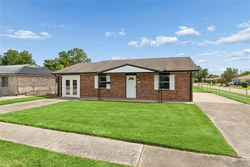333 Counsel Dr, Avondale, LA, 70094-2422 | Card Image