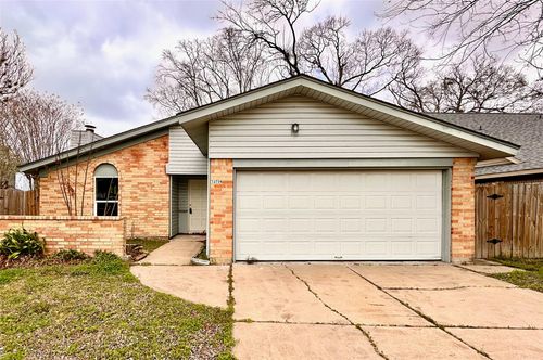 13754 Shirebrook Dr, Sugar Land, TX, 77498-2434 | Card Image