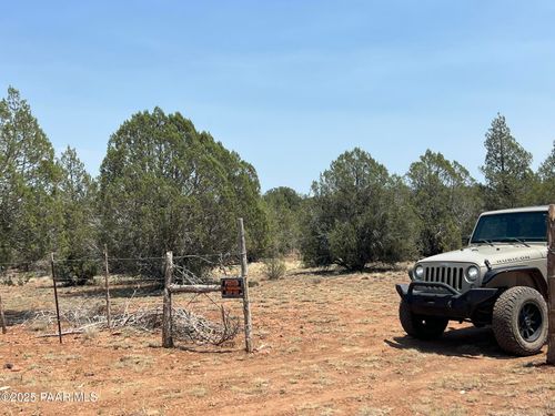 164 Rattlesnake Rd, Ash Fork, AZ, 86320 | Card Image