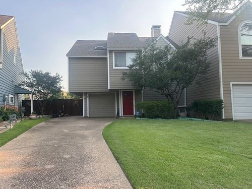 912 Canal St, Irving, TX, 75063-4687 | Card Image