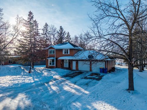 905 Marshall Ave, Henning, MN, 56551-4011 | Card Image