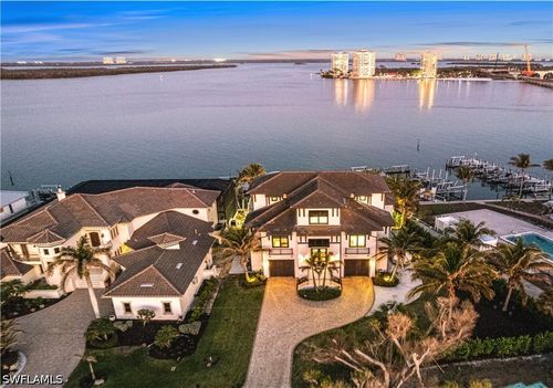 160 Little Carlos Ln, FORT MYERS BEACH, FL, 33931-5218 | Card Image