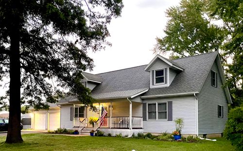 205 S 20th St, Chesterton, IN, 46304-1909 | Card Image