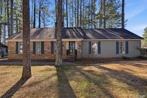 3418 Tanglewood Dr Sw, Decatur, AL, 35603-1390 | Card Image