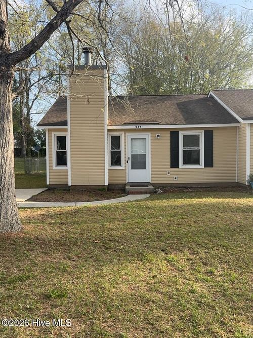 233 Easy St, Jacksonville, NC, 28546-4835 | Card Image