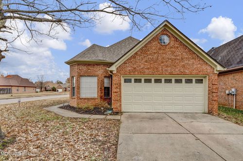 8310 Regal Bend Drive, Olive Branch, MS, 38654 | Card Image