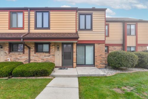 3943 W College Ave, Milwaukee, WI, 53221-4542 | Card Image